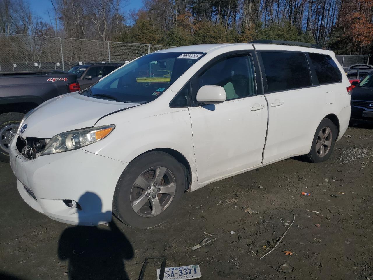 toyota sienna 2011 5tdkk3dc4bs011379