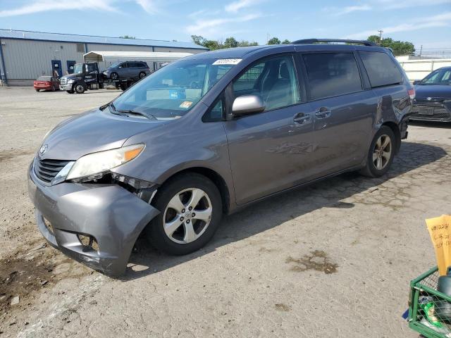 toyota sienna le 2011 5tdkk3dc4bs104418