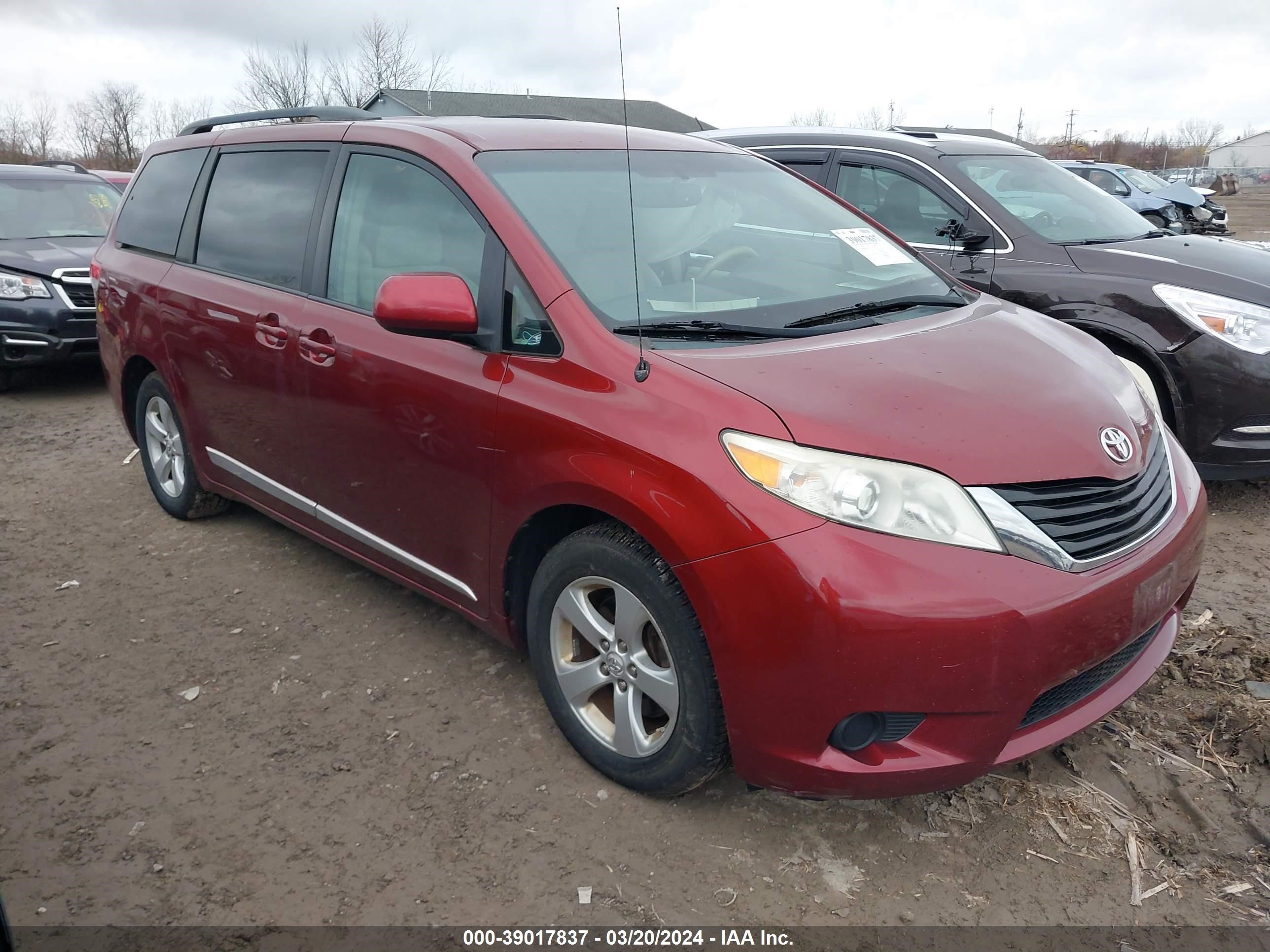 toyota sienna 2011 5tdkk3dc5bs083501