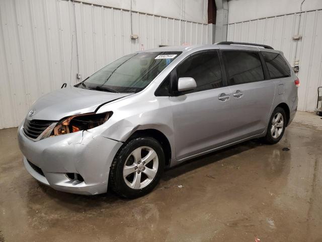 toyota sienna le 2011 5tdkk3dc5bs119851