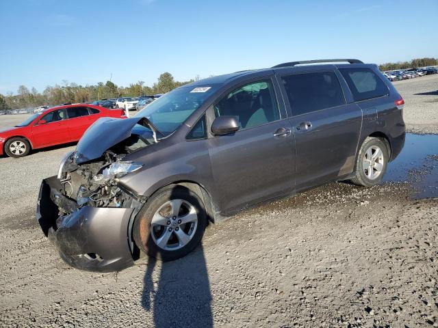 toyota sienna le 2013 5tdkk3dc5ds400762