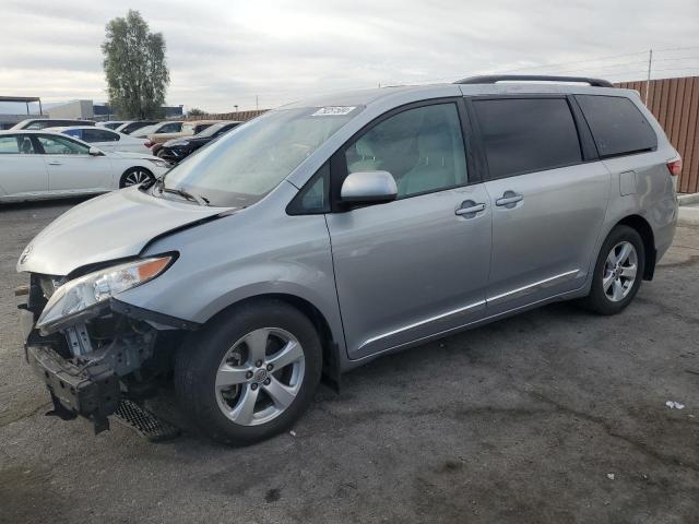 toyota sienna le 2016 5tdkk3dc5gs765057