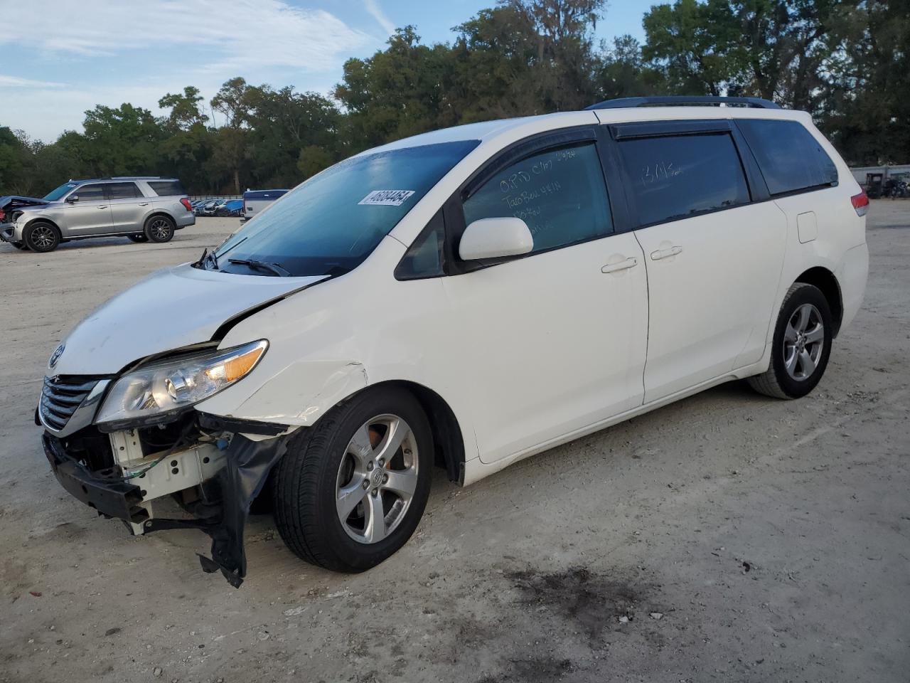 toyota sienna 2011 5tdkk3dc7bs108057