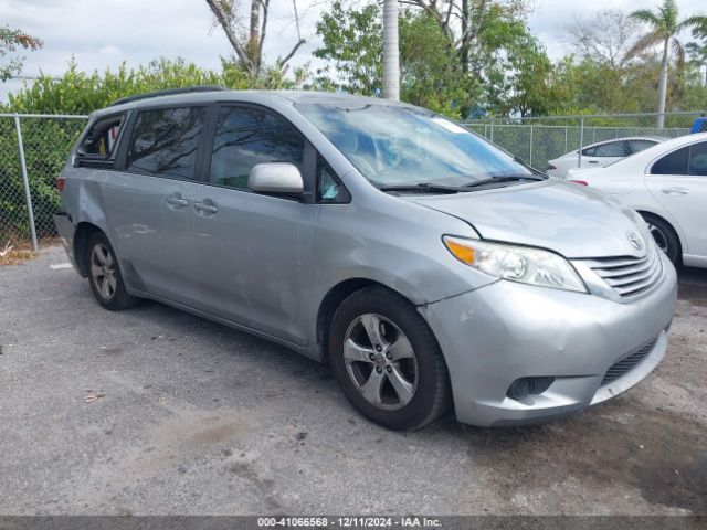 toyota sienna 2015 5tdkk3dc7fs662737