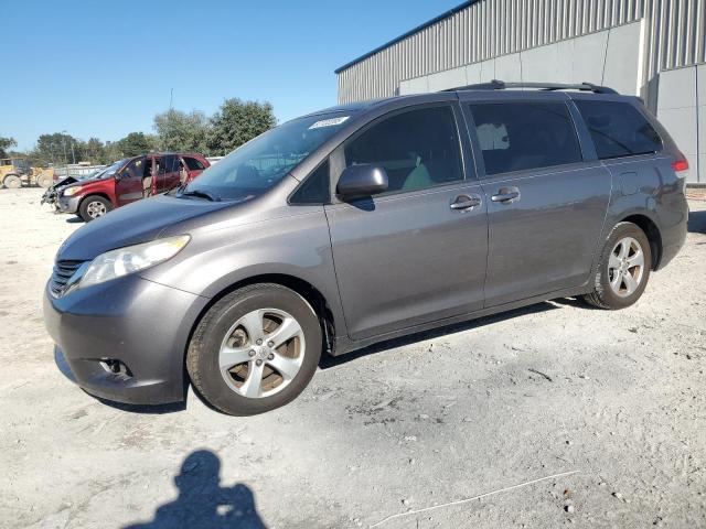 toyota sienna le 2011 5tdkk3dc8bs116037