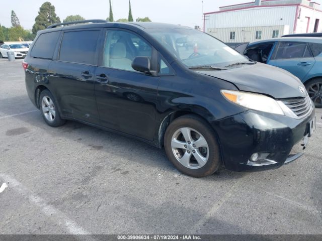 toyota sienna 2015 5tdkk3dc8fs611537