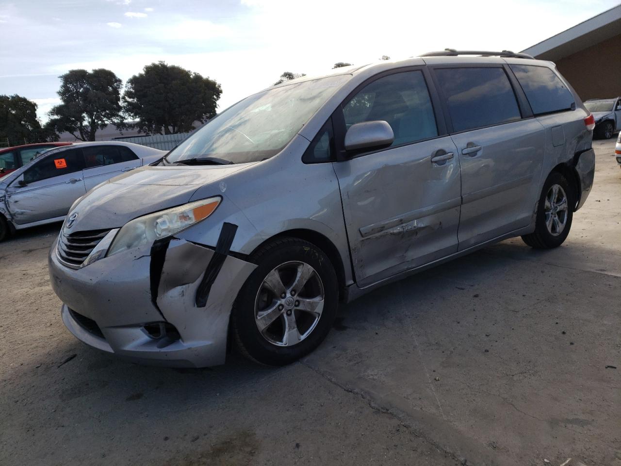 toyota sienna 2013 5tdkk3dc9ds403065