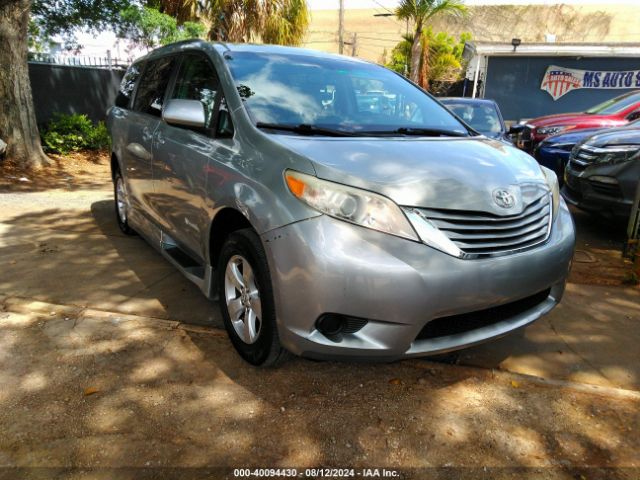 toyota sienna 2016 5tdkk3dc9gs754403