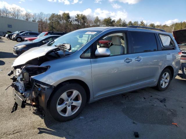 toyota sienna le 2013 5tdkk3dcxds283499