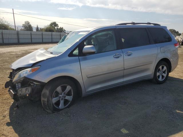 toyota sienna le 2014 5tdkk3dcxes489794