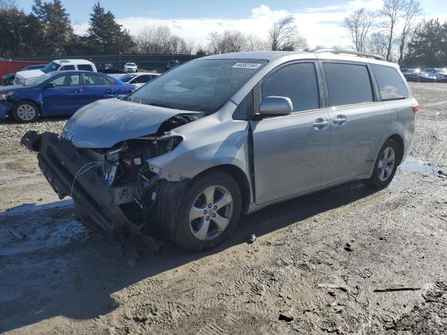 toyota sienna le 2015 5tdkk3dcxfs598077