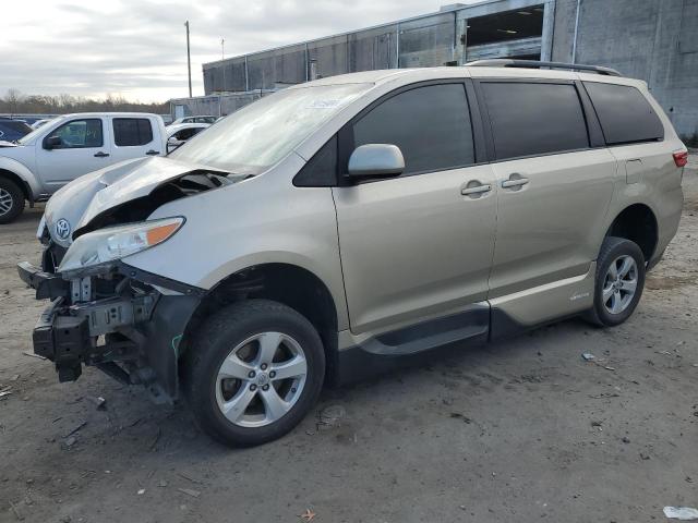 toyota sienna le 2015 5tdkk3dcxfs674171