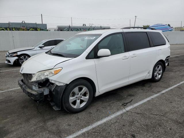 toyota sienna le 2015 5tdkk3dcxfs677636