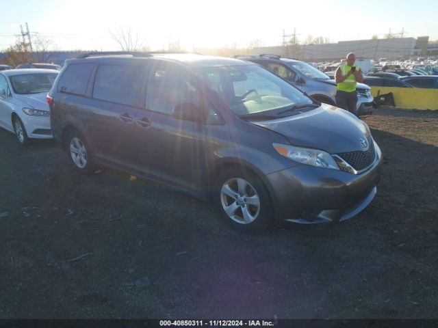 toyota sienna 2015 5tdkk3dcxfs685848