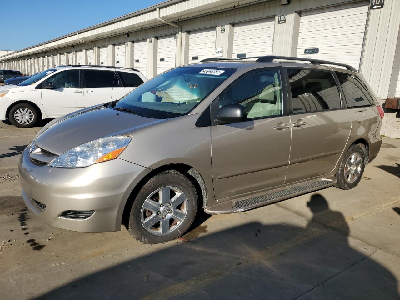 toyota sienna 2010 5tdkk4cc5as290931