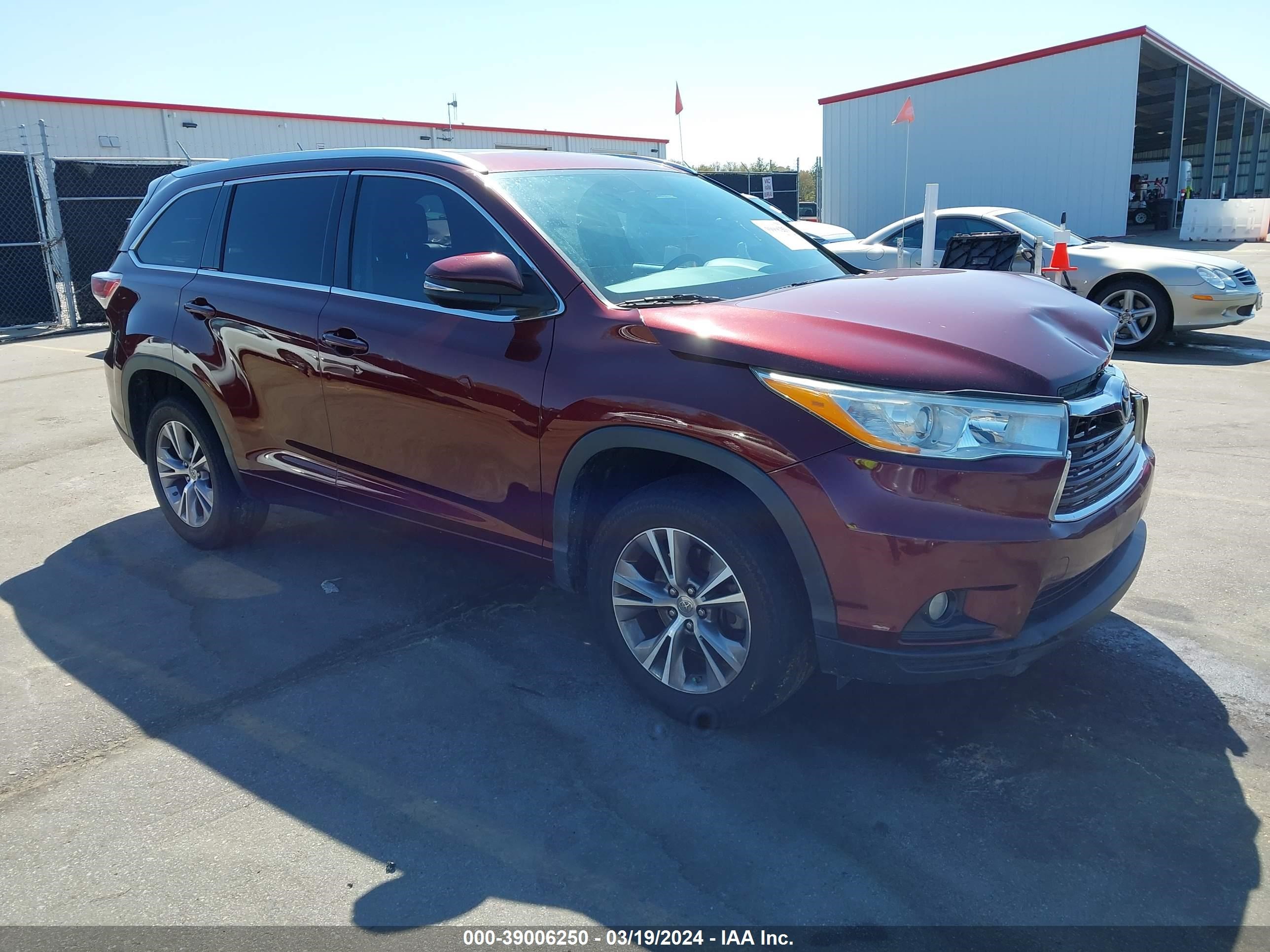 toyota highlander 2014 5tdkkrfh6es024165