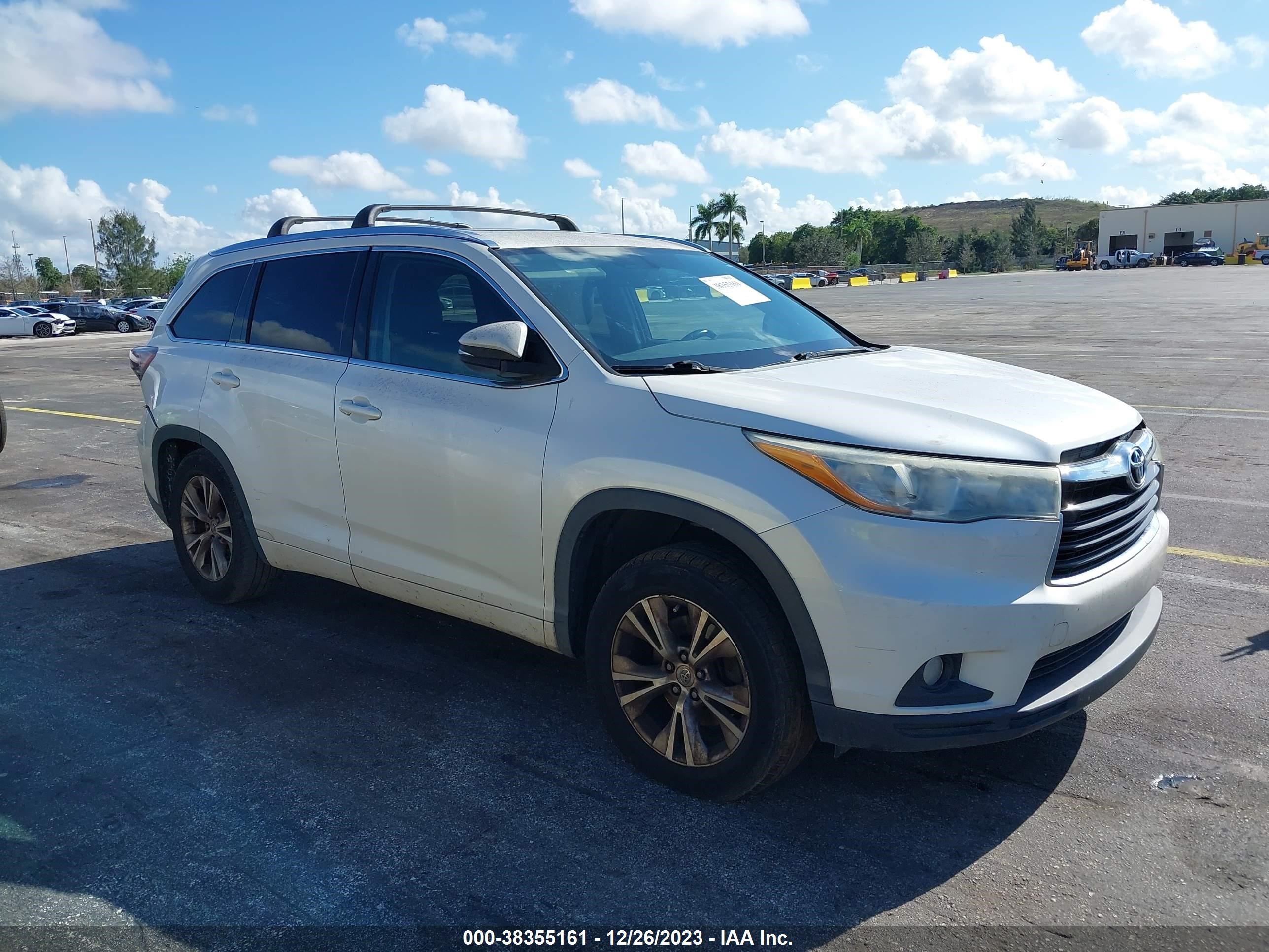 toyota highlander 2015 5tdkkrfh8fs056892