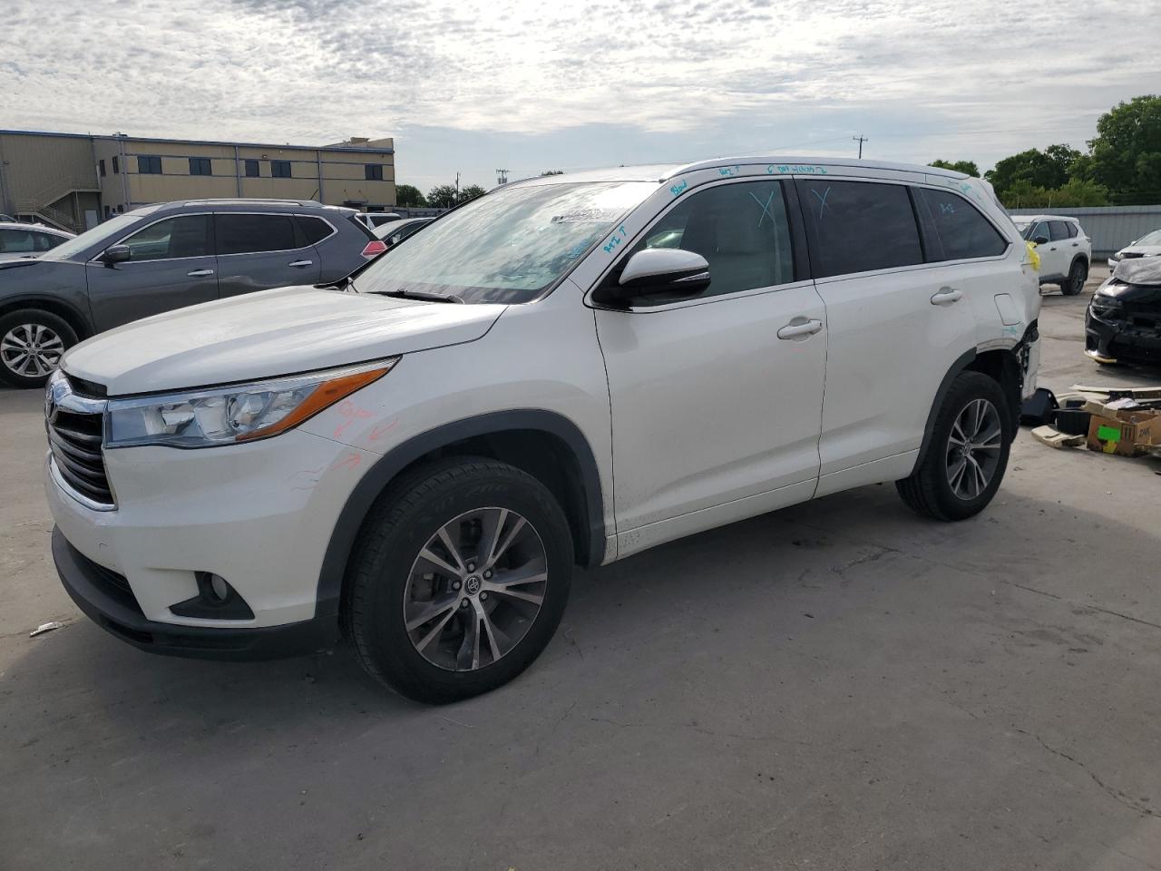 toyota highlander 2016 5tdkkrfh8gs505327