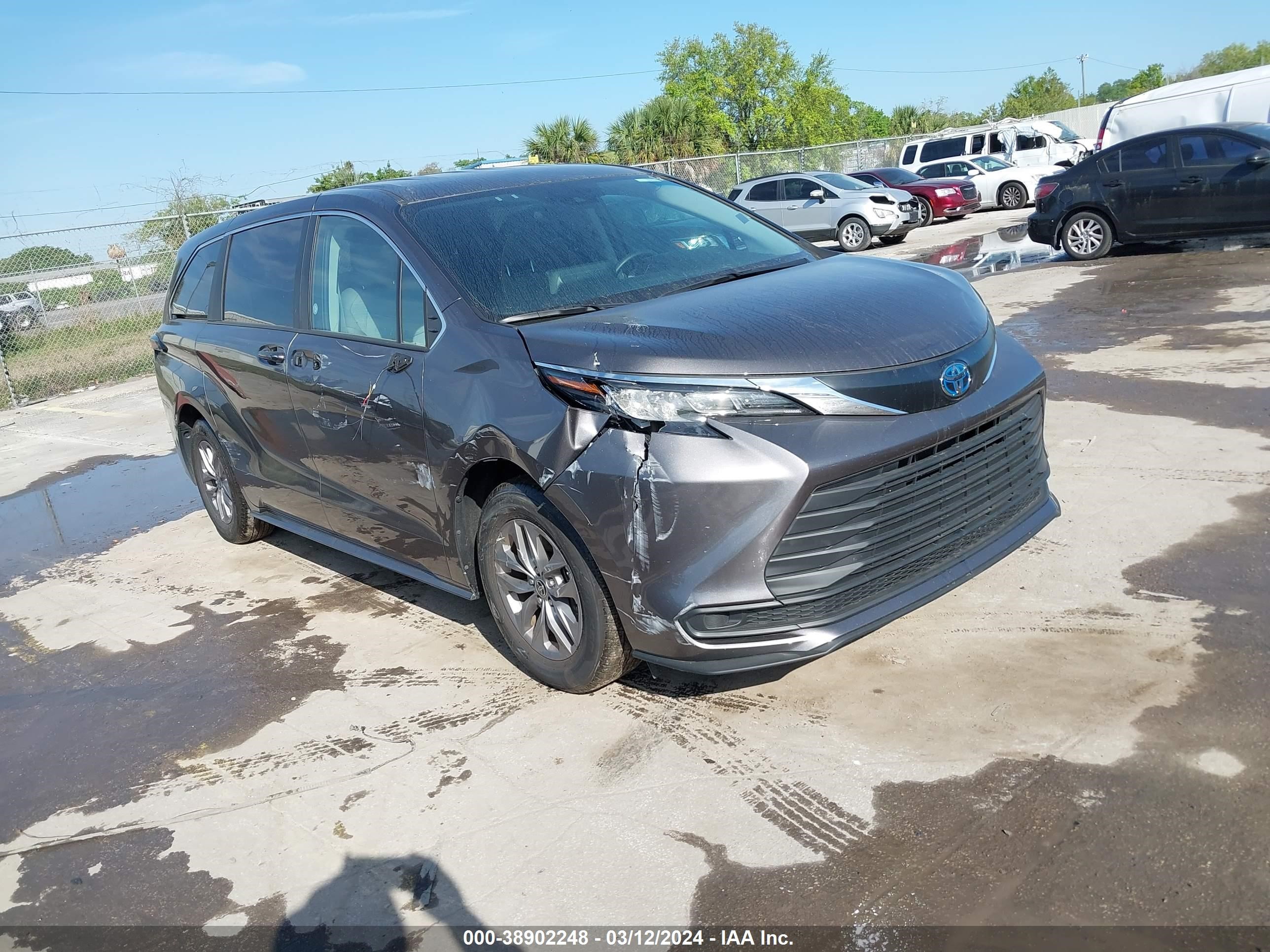 toyota sienna 2023 5tdkrkec0ps165759