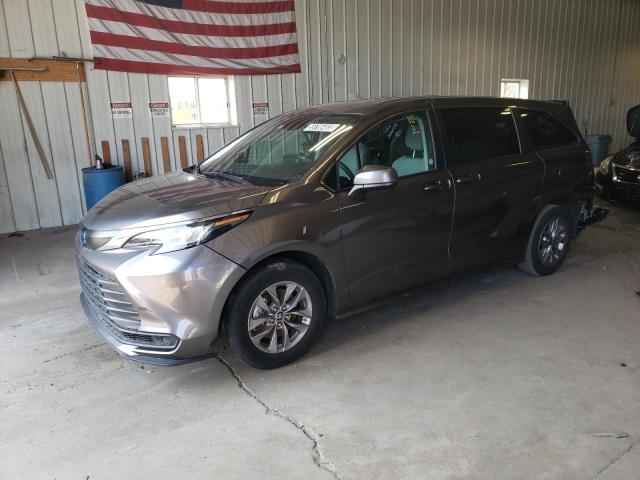 toyota sienna le 2022 5tdkrkec1ns121833