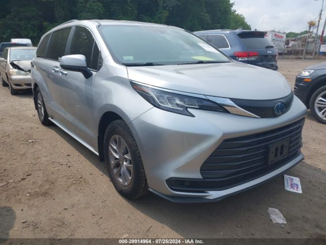 toyota sienna 2022 5tdkrkec2ns130346