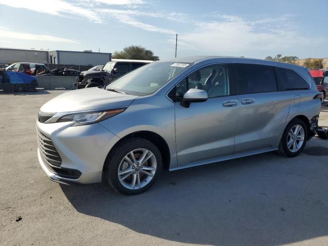 toyota sienna le 2023 5tdkrkec2ps163690