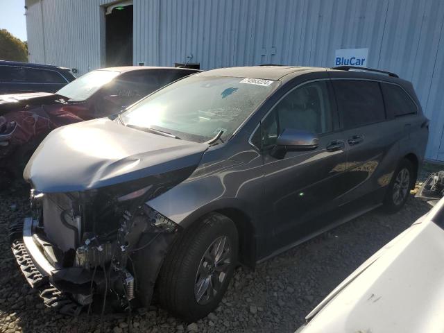 toyota sienna le 2023 5tdkrkec3ps136868