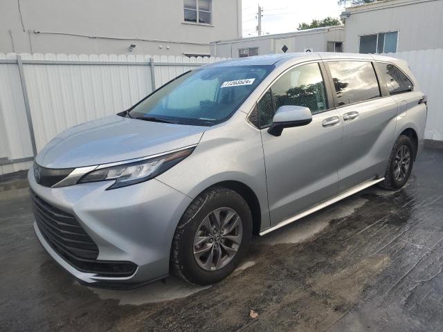 toyota sienna le 2023 5tdkrkec3ps152696