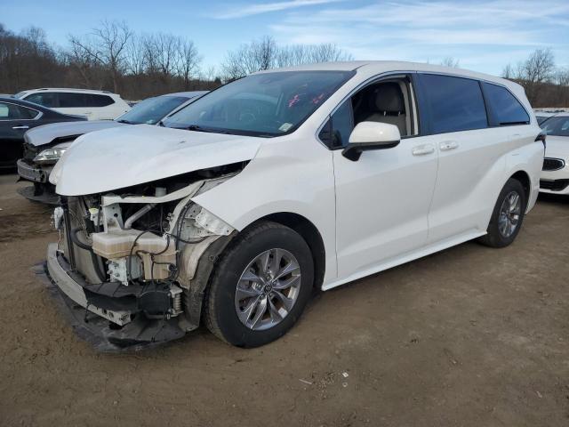 toyota sienna le 2022 5tdkrkec4ns115993