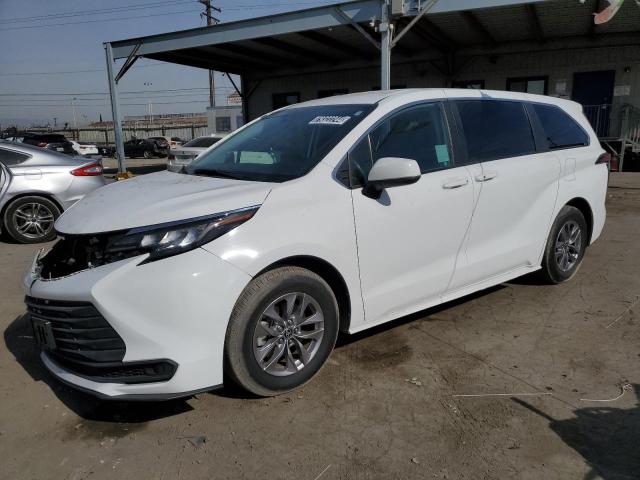 toyota sienna le 2022 5tdkrkec5ns084866