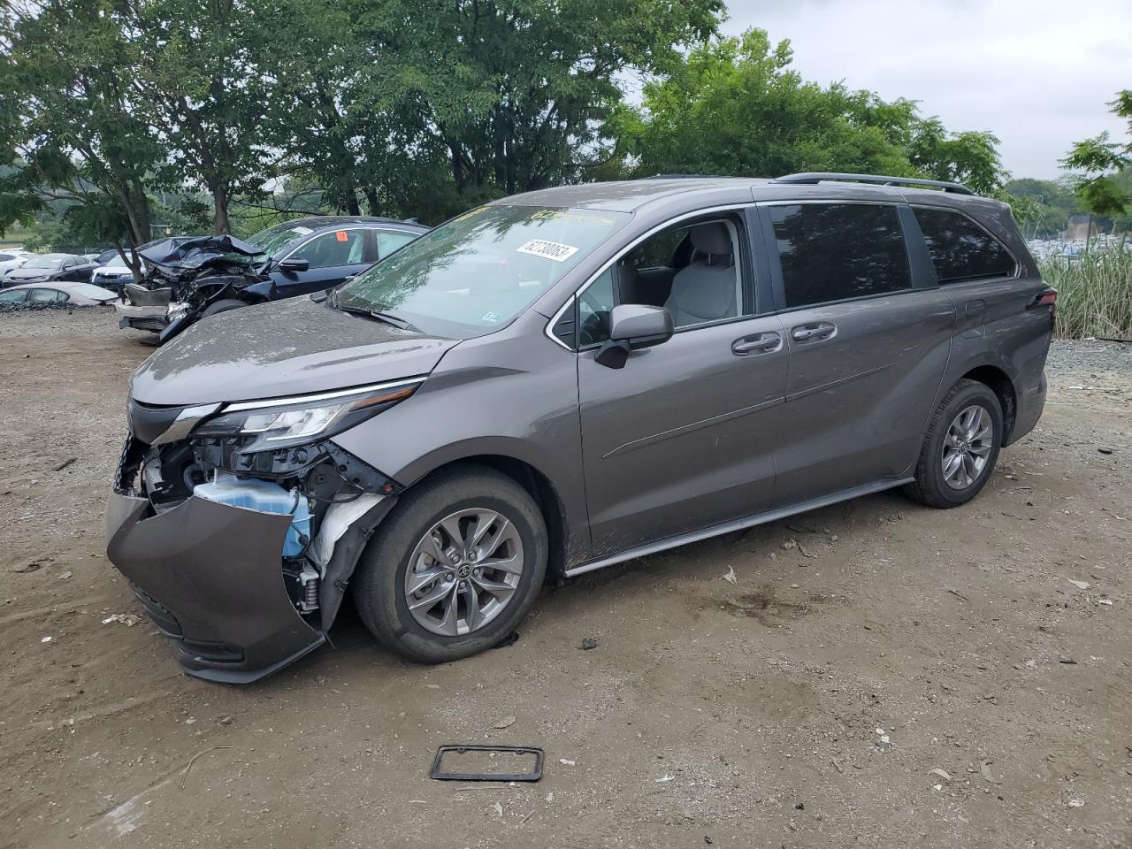 toyota sienna 2022 5tdkrkec7ns118144