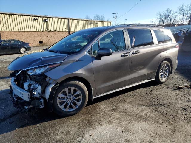 toyota sienna le 2022 5tdkskfc0ns060560