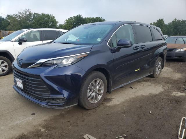 toyota sienna le 2024 5tdkskfc4rs121141