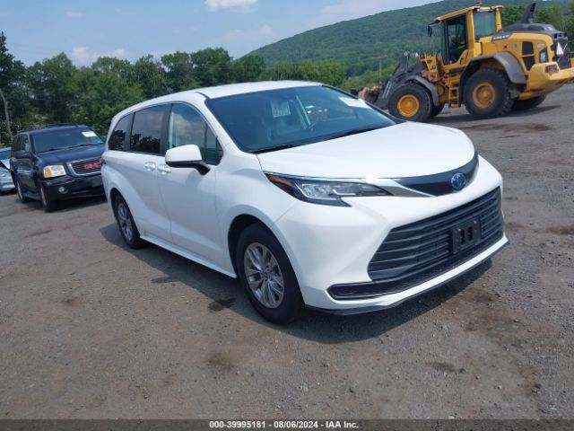 toyota sienna 2022 5tdkskfc9ns070102