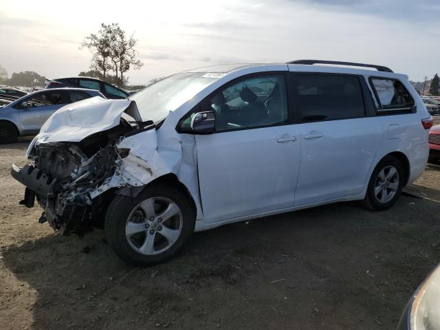 toyota sienna le 2017 5tdkz3dc0hs812590