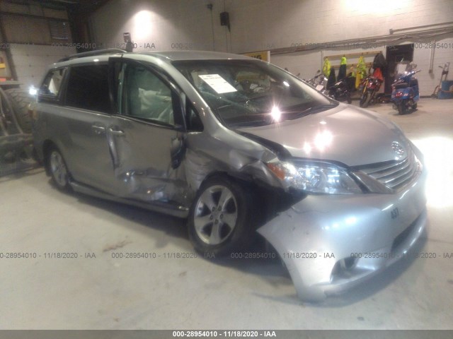 toyota sienna 2017 5tdkz3dc0hs888584