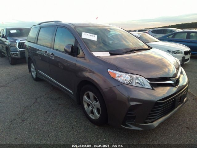 toyota sienna le 2018 5tdkz3dc0js953939