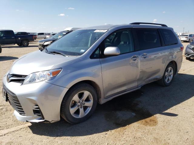 toyota sienna le 2018 5tdkz3dc1js901672