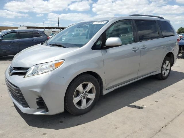 toyota sienna le 2018 5tdkz3dc1js903342