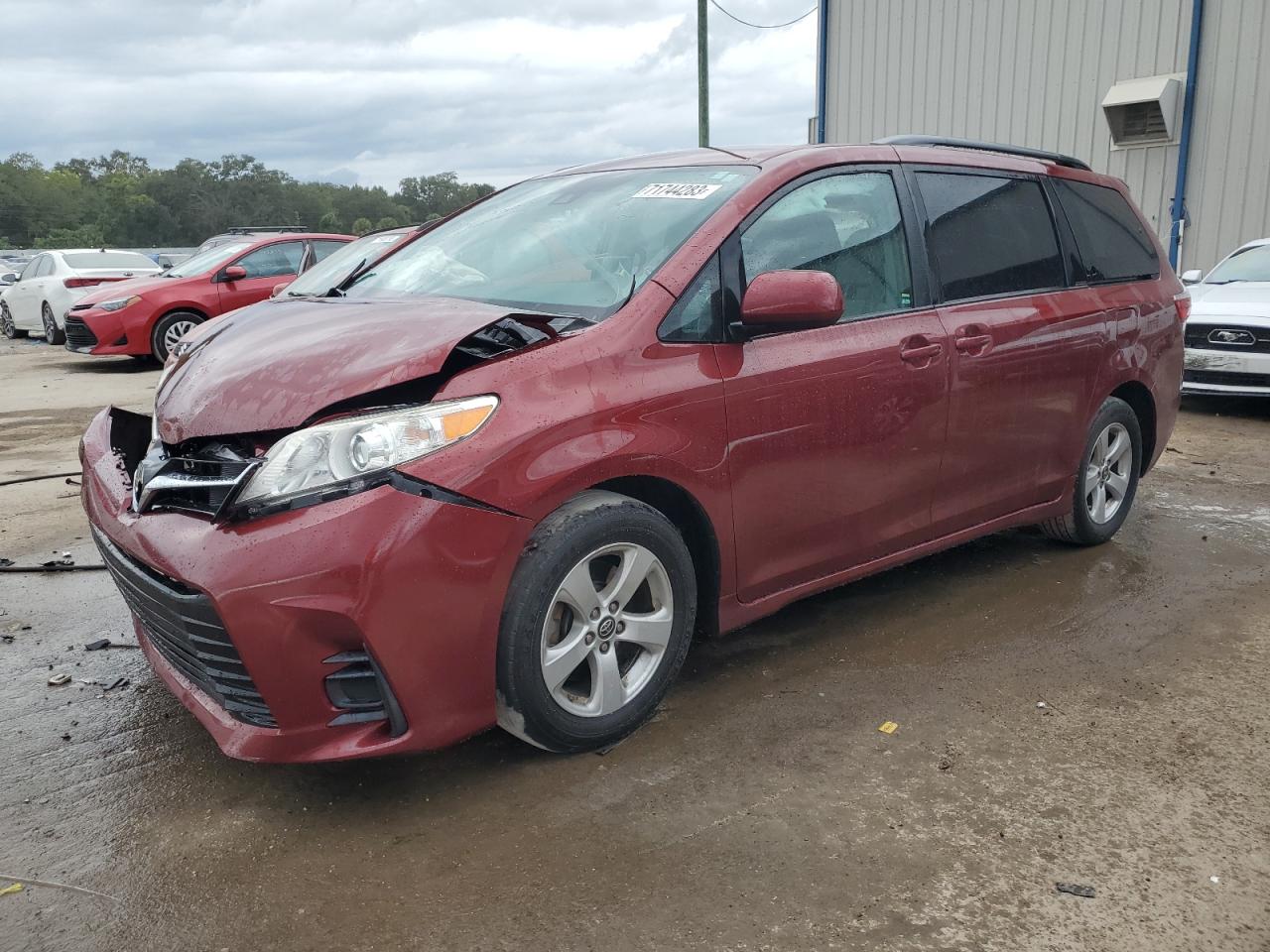 toyota sienna 2018 5tdkz3dc1js912932