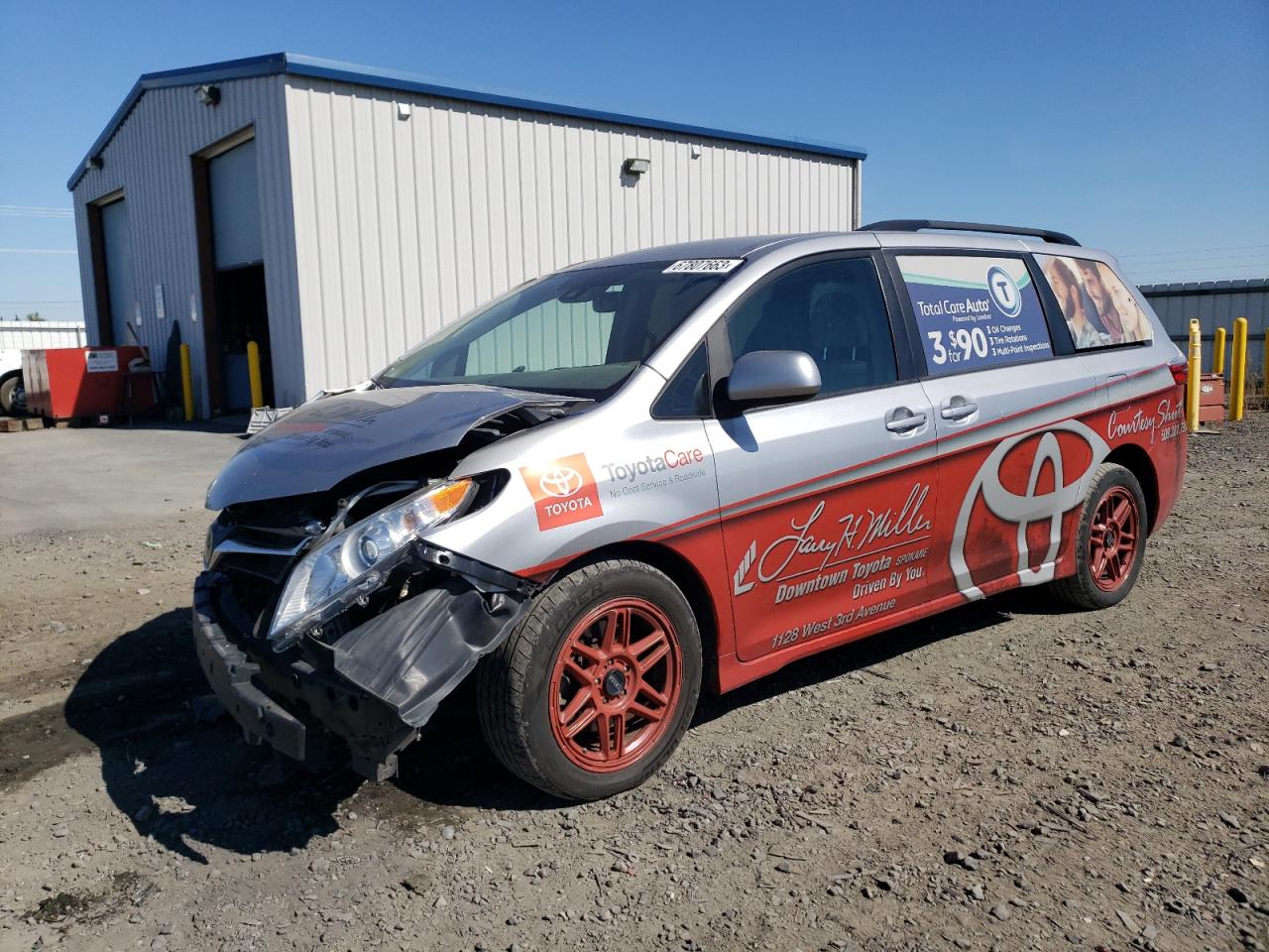 toyota sienna 2018 5tdkz3dc1js928239