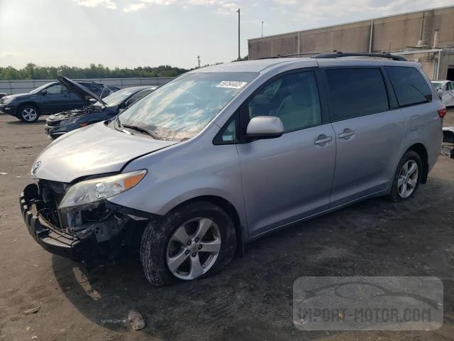 toyota sienna 2017 5tdkz3dc2hs774943