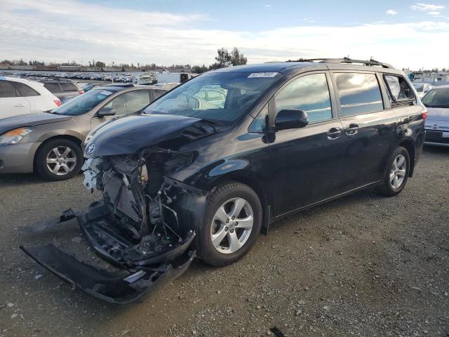 toyota sienna le 2017 5tdkz3dc2hs796151