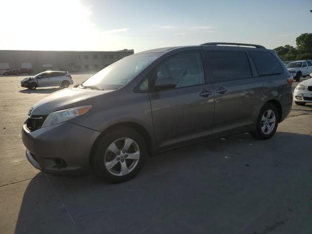 toyota sienna le 2017 5tdkz3dc2hs835028