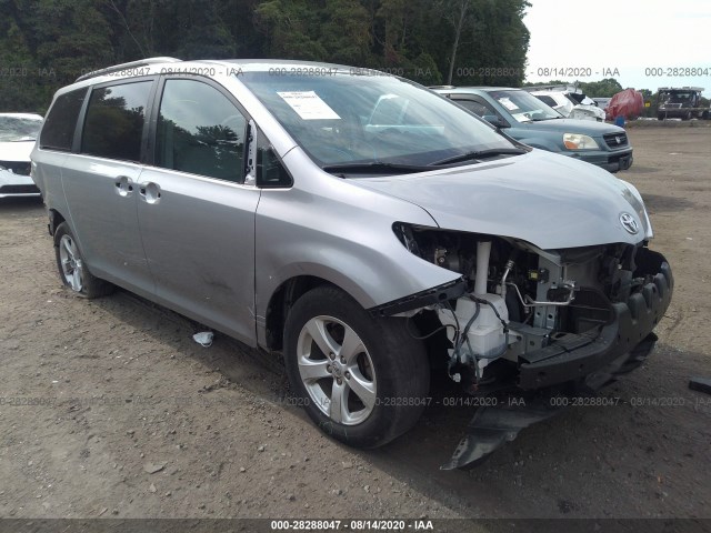 toyota sienna 2017 5tdkz3dc3hs787684