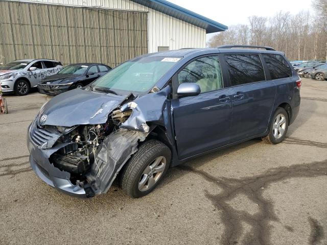 toyota sienna le 2017 5tdkz3dc3hs833983