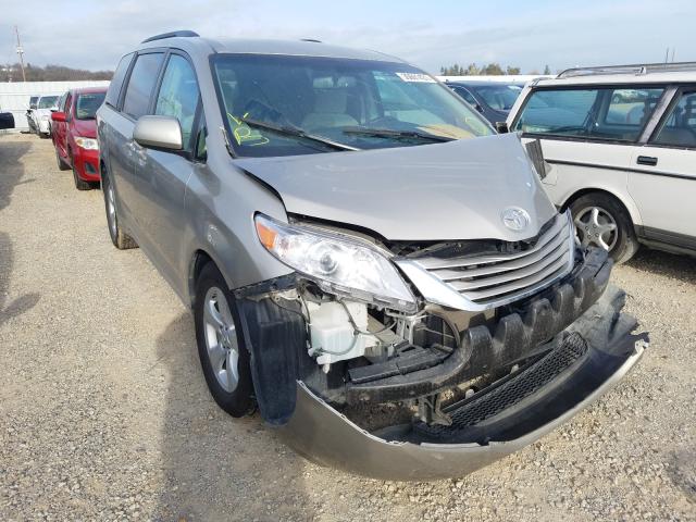 toyota sienna le 2017 5tdkz3dc4hs861243