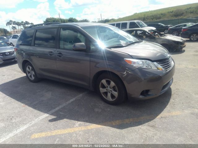 toyota sienna 2017 5tdkz3dc6hs837512