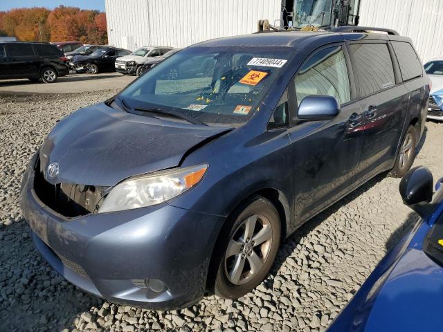 toyota sienna le 2017 5tdkz3dc6hs845786