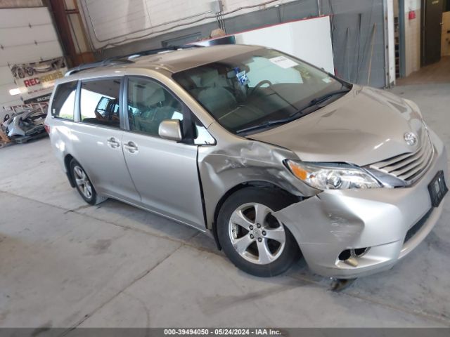 toyota sienna 2017 5tdkz3dc6hs892025